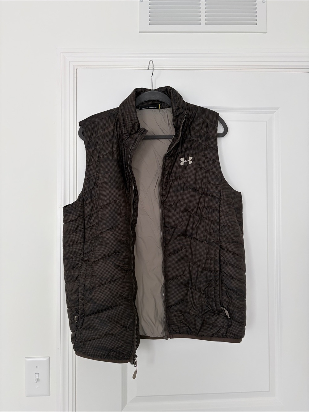 Under Armour Grey Quilted Puffer Vest with Light Grey Lining